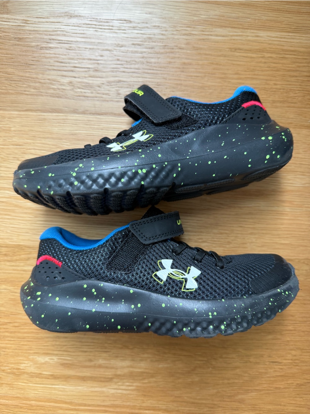 Under Armour Black Shoes with Neon Green Speckle and Blue Trim - Kids